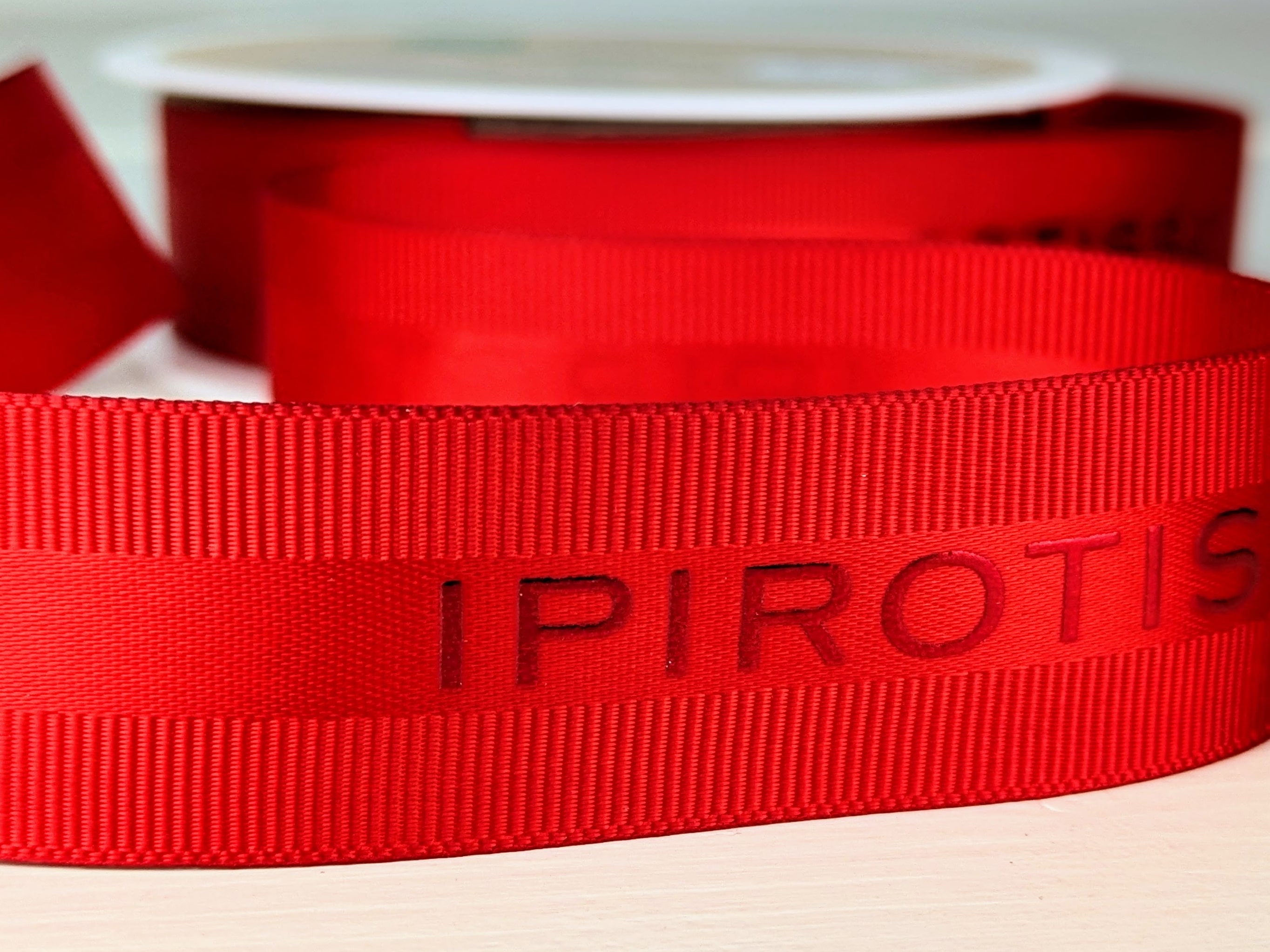 Satin-Rips-rot Ripsband mit Satinstreifen, mit Logo bedruckt, Siebdruck, 50 m Rolle – Bild 4