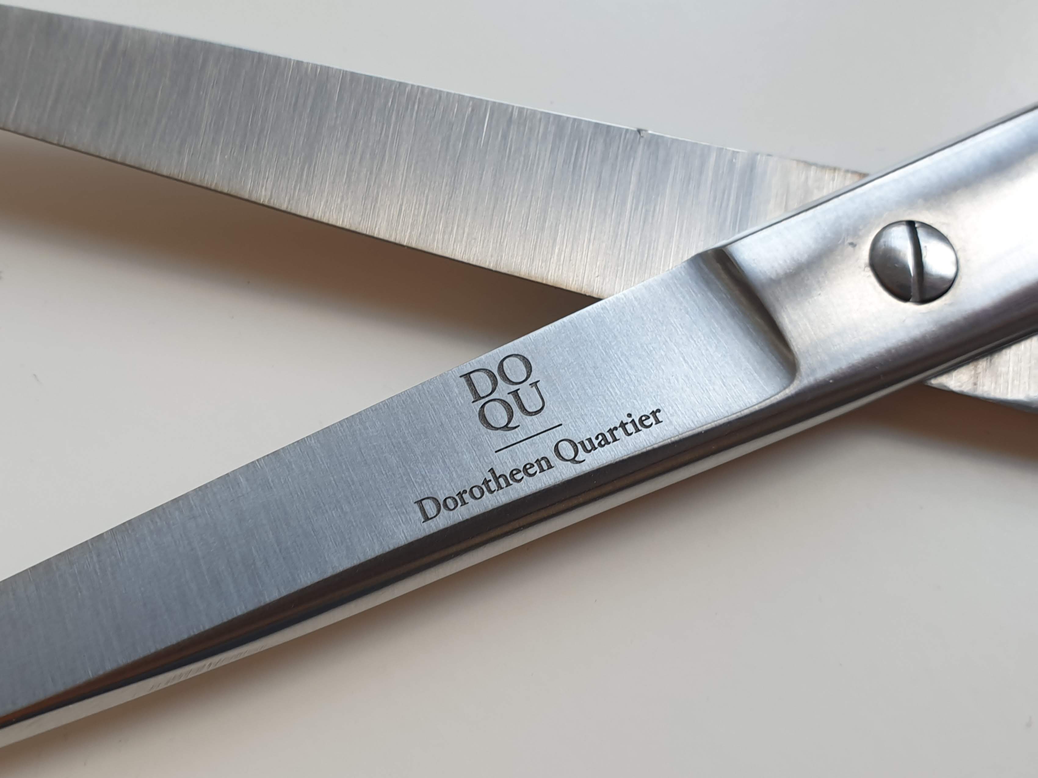 Schere mit Gravur für Eröffnungsband Schere mit Gravur für Eröffnungsband