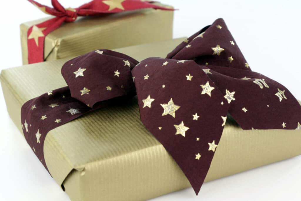 Weihnachtsgeschenke schön verpacken - so geht's - weihnachtsgeschenke, geschenkverpackungen, geschenke-leicht-eingepackt